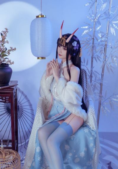 变小被美丽妈妈踩死作文_158分钟完整版动漫免费观看