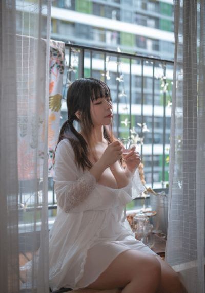 女班长把内裤扒开内裤让我们摸_DVD高清电影在线